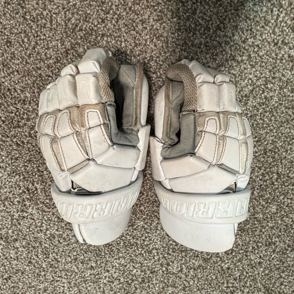 Warrior Nemesis lacrosse goalie gloves